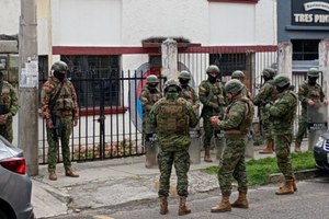 Nota Urgente: Casa do Povo Kitu Kara é cercada por Forças Armadas do Equador