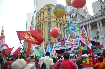 PCML presente na Cinelândia no Rio